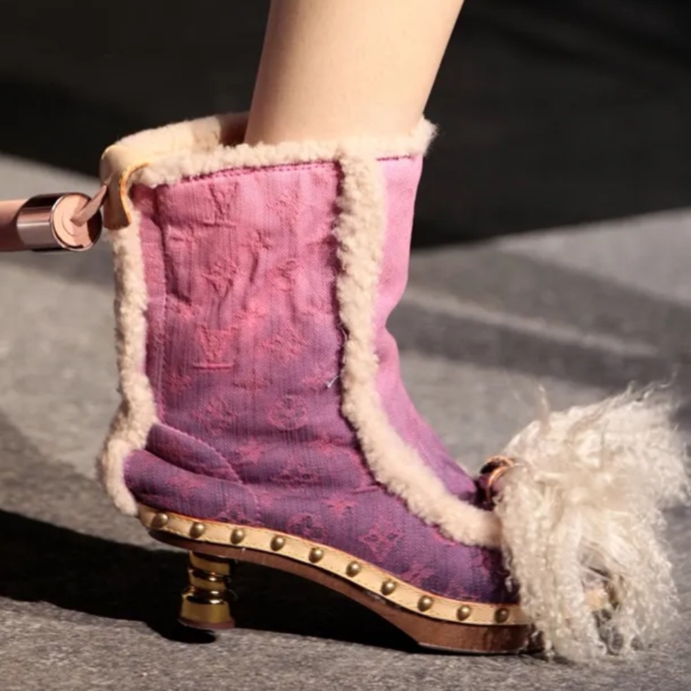 LOUIS VUITTON RARE RUNWAY BOOTIES